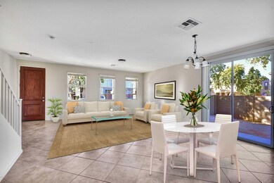 Family Room.Dinning room