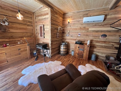 Inside of upper cabin