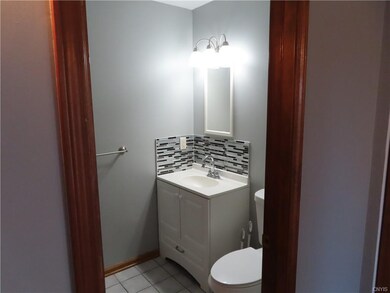 Half bath conveniently located right next to the f