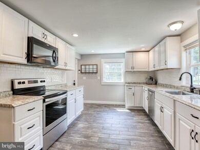 1022 Mish Rd, Bunker Hill, WV 25413 - photo 5