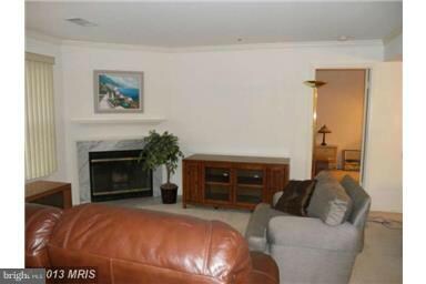 5700 Chapman Mill Dr, Rockville, MD 20852 - photo 5