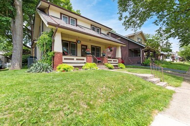 32 Fallis Road