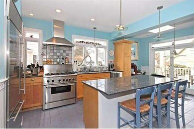 31 Dix St, Winchester, MA 01890 - photo 3