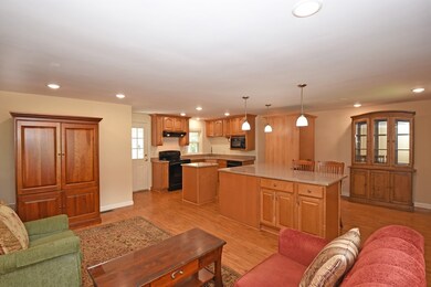 9 Woodlawn St, Northborough, MA 01532 - photo 3