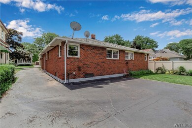 248 Wheatfield St, North Tonawanda, NY 14120 - photo 5