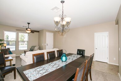 07 Dining Room