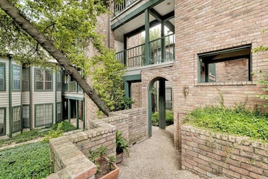 1741 Spyglass Dr unit 228, Austin, TX 78746 - photo 2