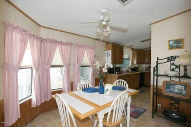 520 Citron - Dining Room