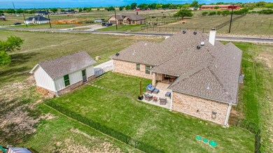 116 Stonegate Ave, Weatherford, TX 76087 - photo 3