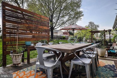 8438 Bay Dr, Pasadena, MD 21122 - photo 5