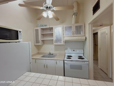 3032 N 32nd St unit 69, Phoenix, AZ 85018 - photo 7