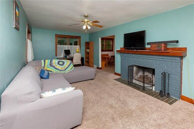 1827 13th St, Des Moines, IA 50314 - photo 2