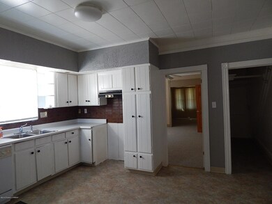 51 Wyoming St, Wilkes Barre, PA 18702 - photo 5