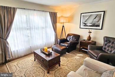 908 Berwick Dr, Annapolis, MD 21403 - photo 5