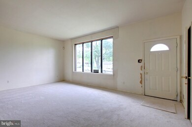 8207 Legation Rd, New Carrollton, MD 20784 - photo 2