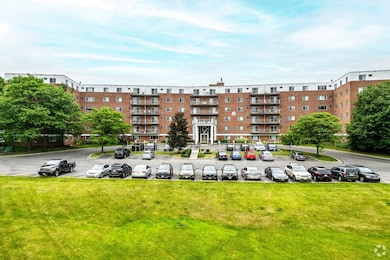 Nob Hill Apartments, Syracuse, NY 13205 - photo 4