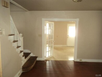 529 N Lumber St, Allentown, PA 18102 - photo 3