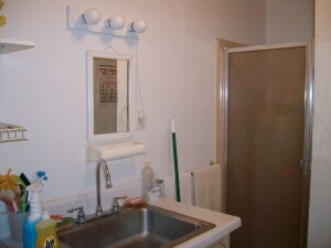 17405 I Ave Laundry Room with Shower