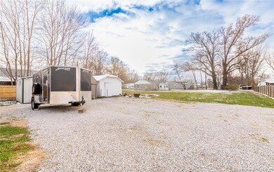 305 Moore St, Crothersville, IN 47229 - photo 5