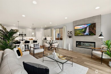 Picture of Model, Same Floorplan