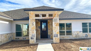 2708 Sun Point Cir, Copperas Cove, TX 76522 - photo 2