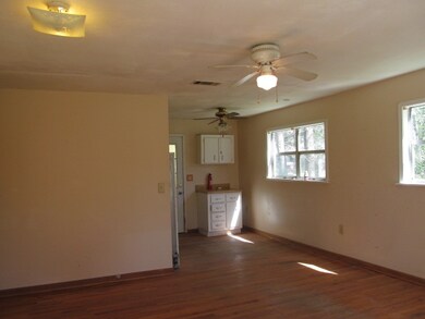 46 Crestwood Dr, Crawfordville, FL 32327 - photo 3