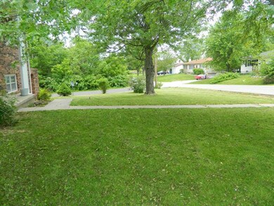 7-NICE LARGE YARD