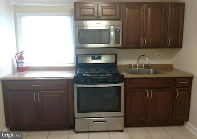 6545 Grays Mill Rd unit 3, Warrenton, VA 20187 - photo 3