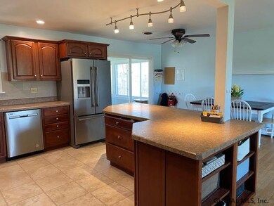 83 Forest Ave, Albany, NY 12208 - photo 3