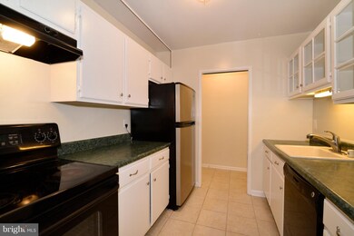 7583 Margate Ct unit 3B-204, Manassas, VA 20109 - photo 3