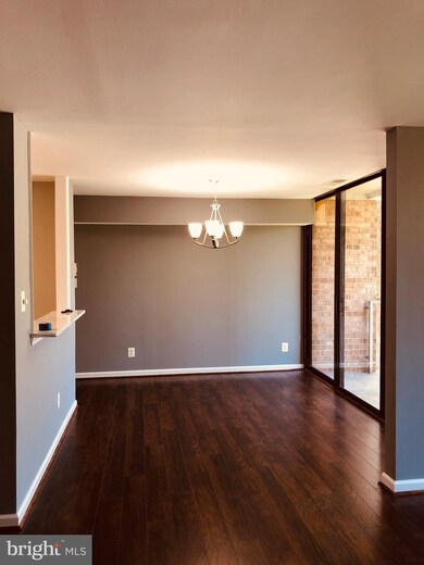 527 N Armistead St unit 202, Alexandria, VA 22312 - photo 2