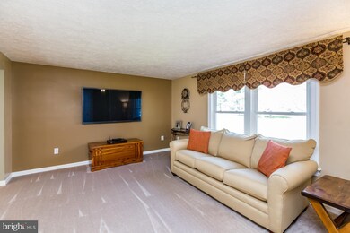 202 Diamond Dr, Walkersville, MD 21793 - photo 5