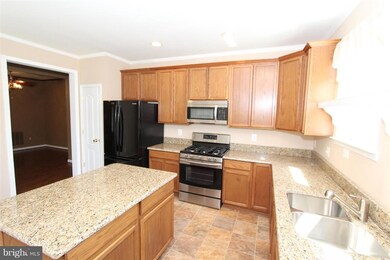 13861 Gullane Dr unit 61, Woodbridge, VA 22191 - photo 7