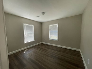 1407 NW Columbia Ave, Lawton, OK 73507 - photo 5