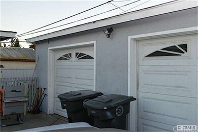 Detached Garage