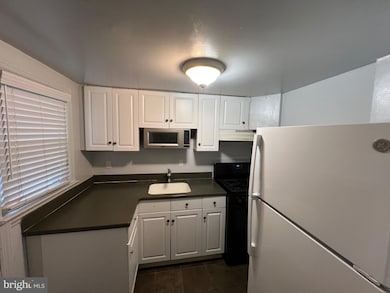 2581 Iverson St, Temple Hills, MD 20748 - photo 4