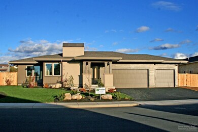 3414 SW 47th St, Redmond, OR 97756 - photo 2