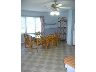 Large eat-in kitchen with beautiful view