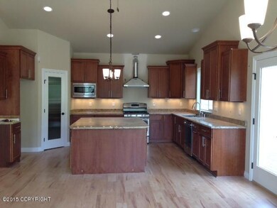 Summerland Kitchen 2