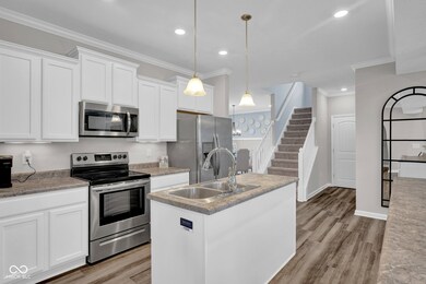 2067 Abbey Ln, Columbus, IN 47201 - photo 6