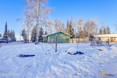 570 S Mike Cir, Wasilla, AK 99623 - photo 4