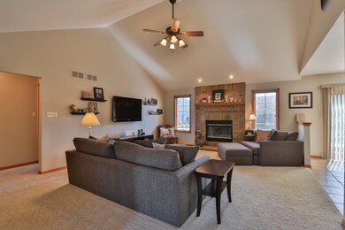 2909 Morningside Dr, Crown Point, IN 46307 - photo 2