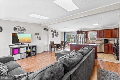 6 4th Ave, West Deptford, NJ 08051 - photo 5