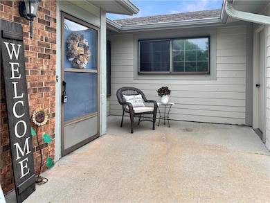 1704 W Long Blvd, Raymore, MO 64083 - photo 2