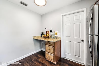 30-web-or-mls-Tree Line Blvd-0705-028