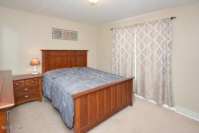 4302 S 5th St, Kalamazoo, MI 49009 - photo 5