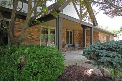 Covered front Porch