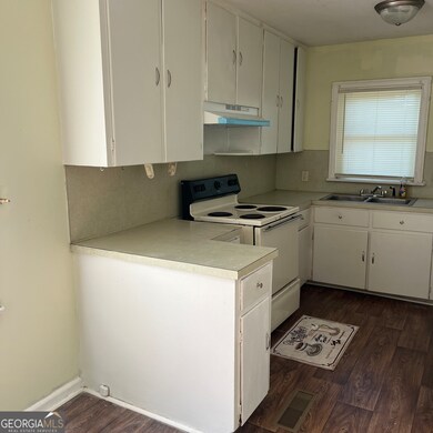 1305 Highland Ave, Albany, GA 31707 - photo 4