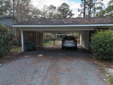 711 N Pinetree Blvd, Thomasville, GA 31792 - photo 2
