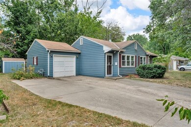 800 Madeline Ln, Lawrence, KS 66049 - photo 3